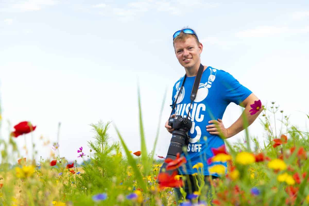 Fotoweekend Groninger Waddenkust Simon in de bloemenrand Fotoweekend Groninger Waddenkust Simon in de bloemenrand