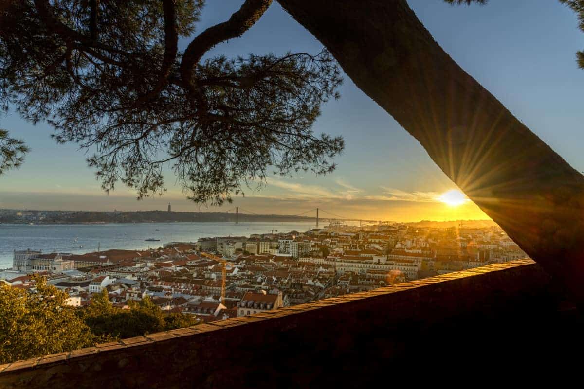 Fotoreis Lissabon 327 Avondzon over Lissabon tijdens een van de fotoreizen