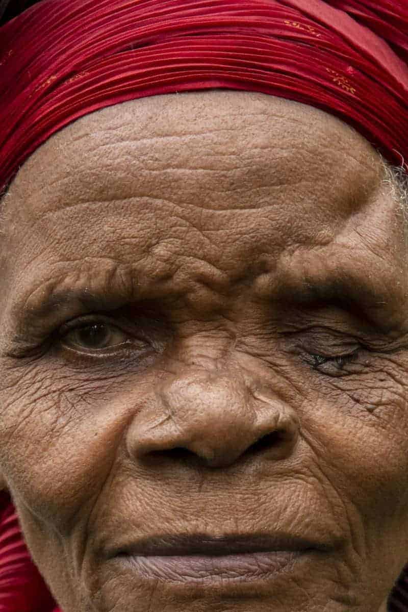 Fotoreis Tanzania - Oude vrouw close-up Fotoreis Tanzania - Oude vrouw close-up