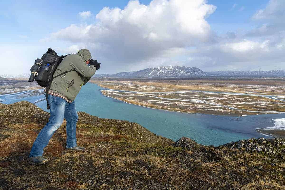 Fotoreizen IJsland Christiaan op uitzichtpunt