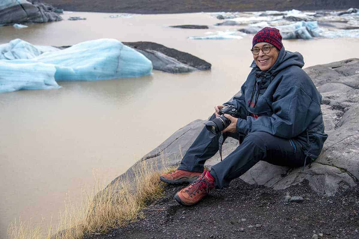 Fotoreizen IJsland Monique bij Svinafellsjokull Fotoreizen IJsland Monique bij Svinafellsjokull