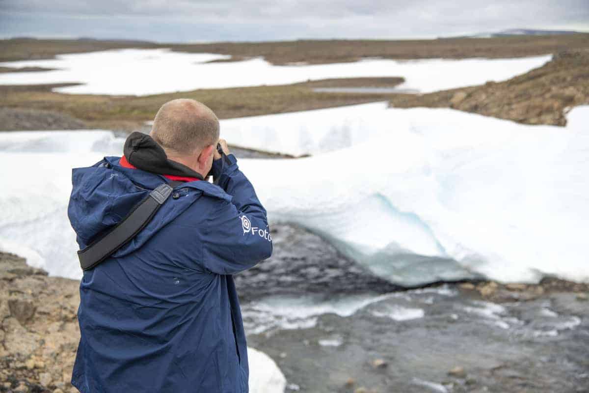 Fotoreizen IJsland Westfjorden 73 Patrick fotografeert op weg naar de Westfjorden op IJsland