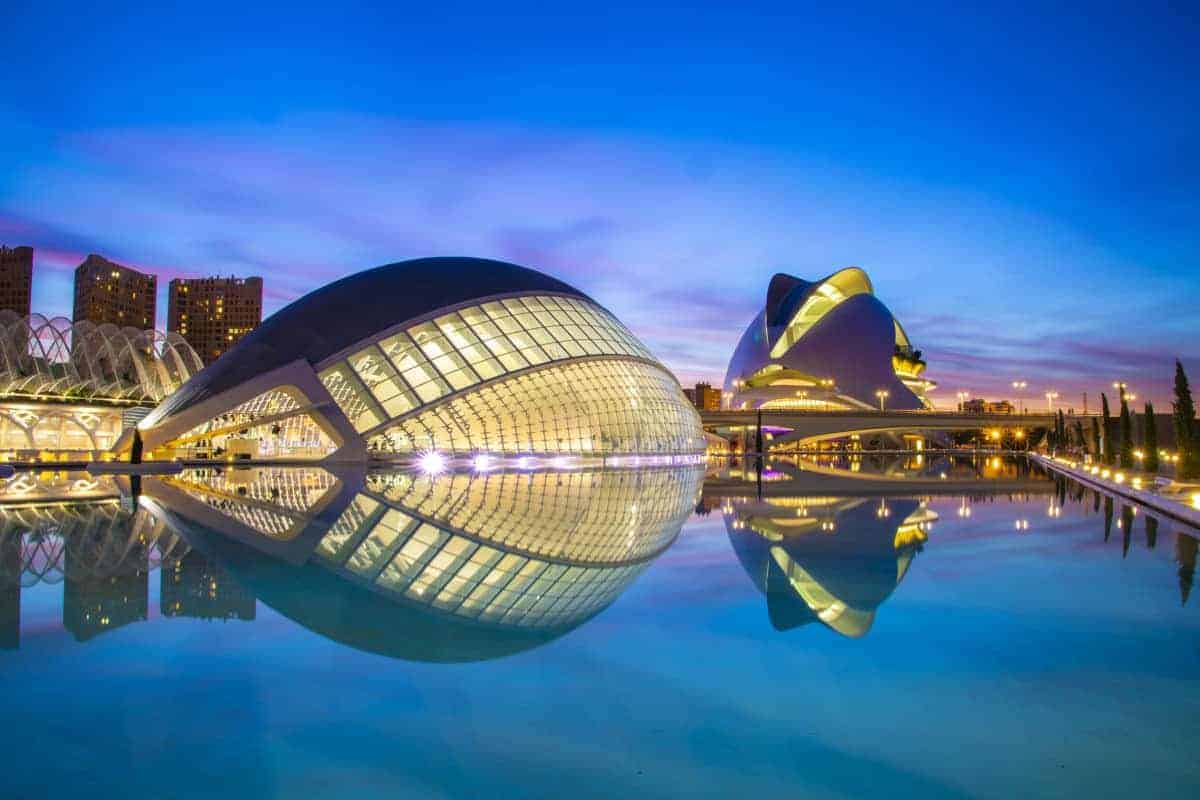 Fotoreizen Valencia avondfoto ciudad de las ciencias Fotoreizen Valencia avondfoto ciudad de las ciencias