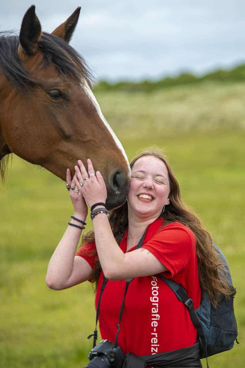 Marion met paard tijdens Fotoweekend Ameland. Marion met paard tijdens Fotoweekend Ameland.