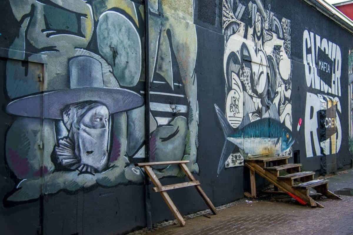 Graffiti Reykjavik Graffiti zie je veel op muren van huizen in Reykjavik. Deze is gefotografeerd tijdens een fotoreis. IJsland