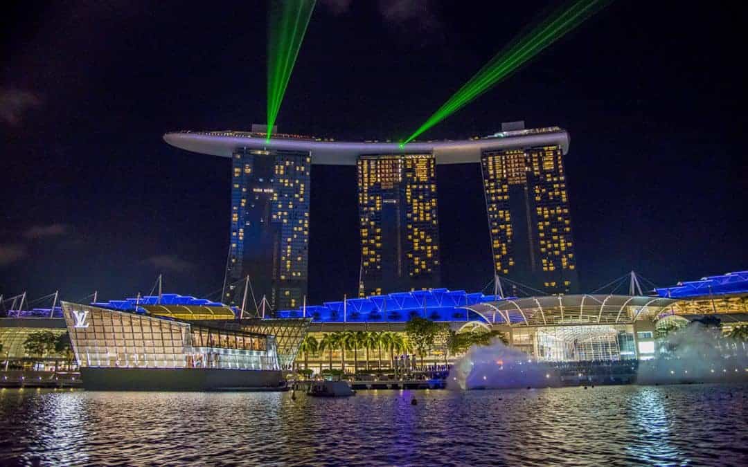 Lichtshow vanaf Sandbeach hotel - Singapore