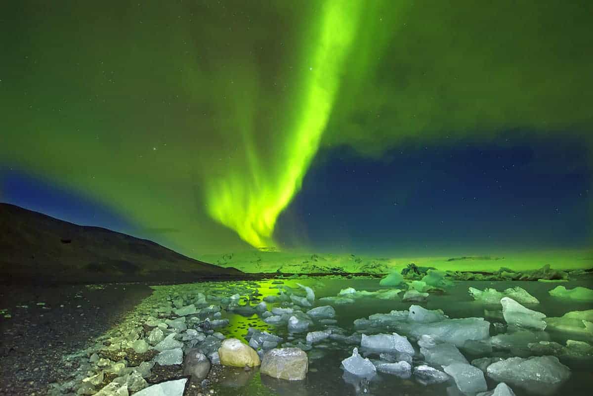 Noorderlicht boven ijsschotsenmeer Jokulsarlon IJsland Noorderlicht boven ijsschotsenmeer Jokulsarlon IJsland