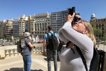 Susan Mulder tijdens stedentrip Valencia
